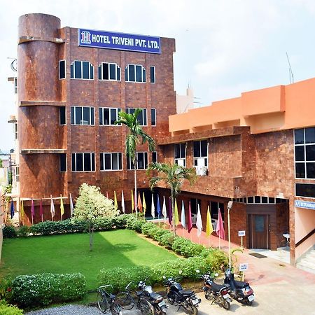 Hotel Triveni Balangir Экстерьер фото