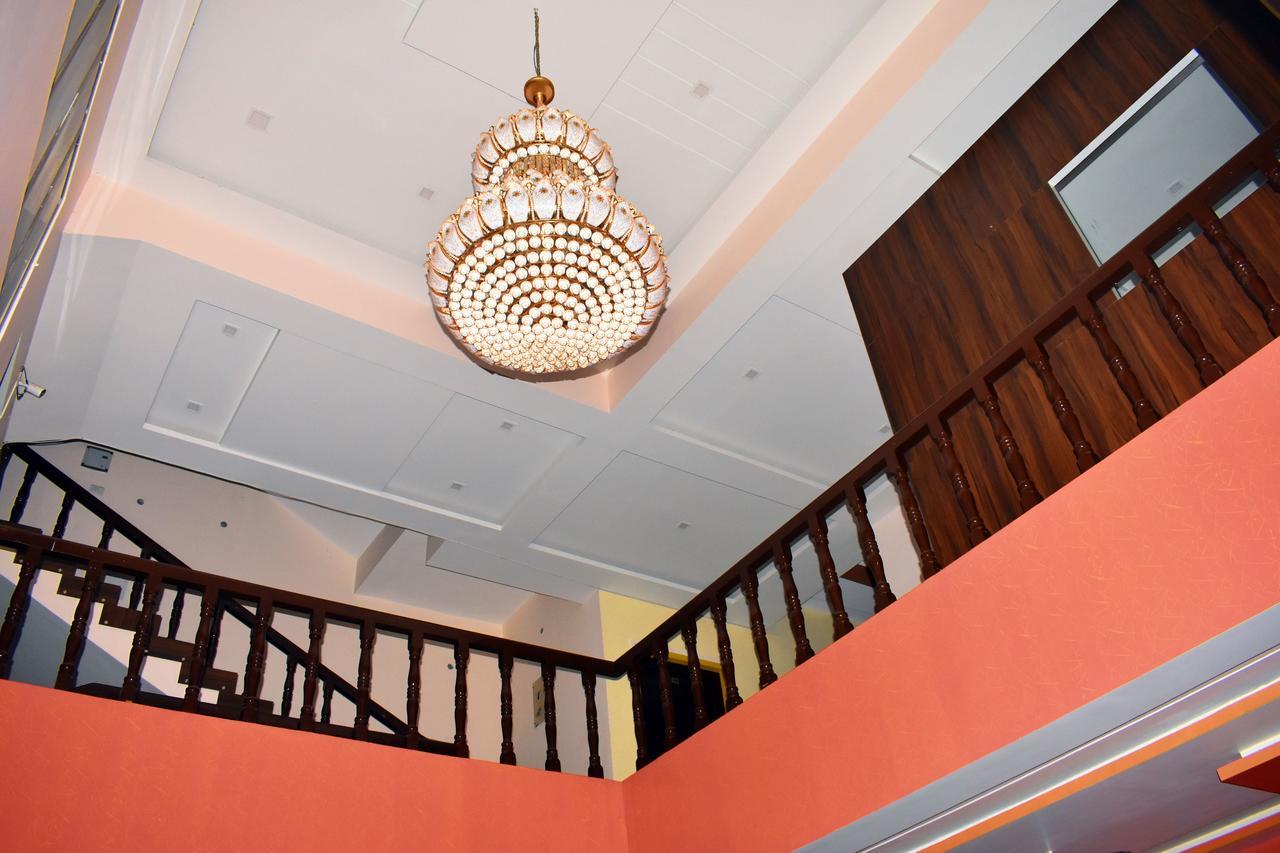 Hotel Triveni Balangir Экстерьер фото